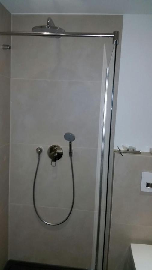 מיינץ Private Unterkunft Askinartar מראה חיצוני תמונה